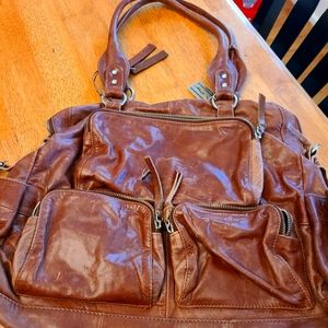 Larger shoulder bag